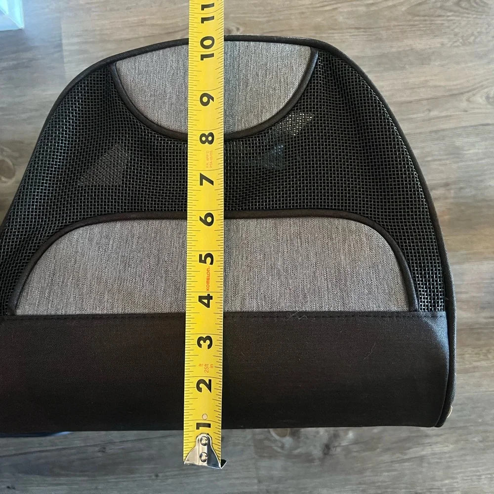 Nautica small pet carrier NEW